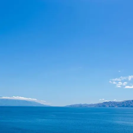 アパート Palace Paulina A ノヴィ・ヴィノドロスキー