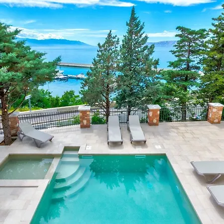 Palace Paulina A Apartamento *