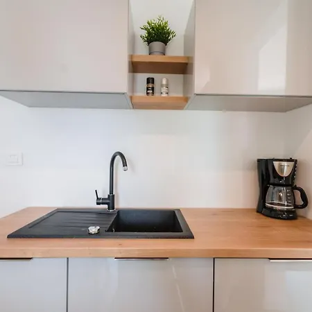 Palace Paulina A Apartmán Novi Vinodolski